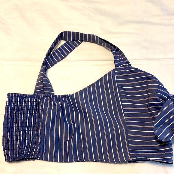 Striped Crop Top with Bow Tie Front - Picture 5 of 9